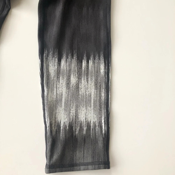 Athleta Ombré Leggings Size Xsmall - Picture 4 of 8